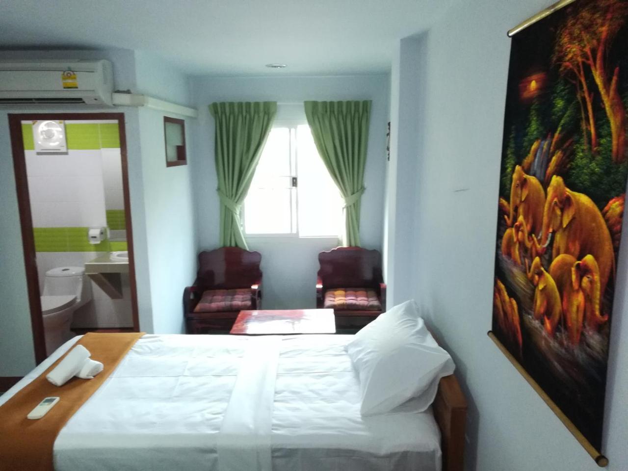 Jardin Hotel Pattaya Buitenkant foto